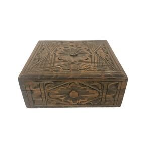 Vintage Hand-Carved Wooden Floral Trinket / Jewelry Box